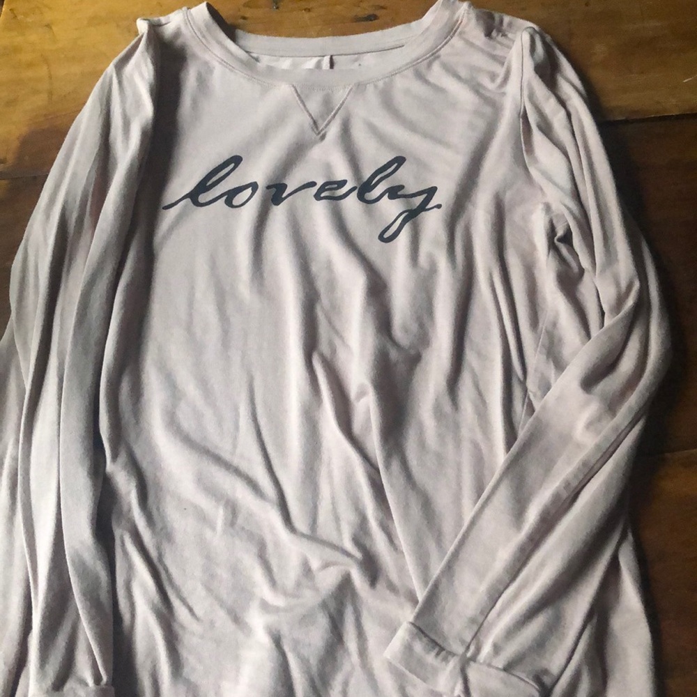 Long sleeve muted pink tee